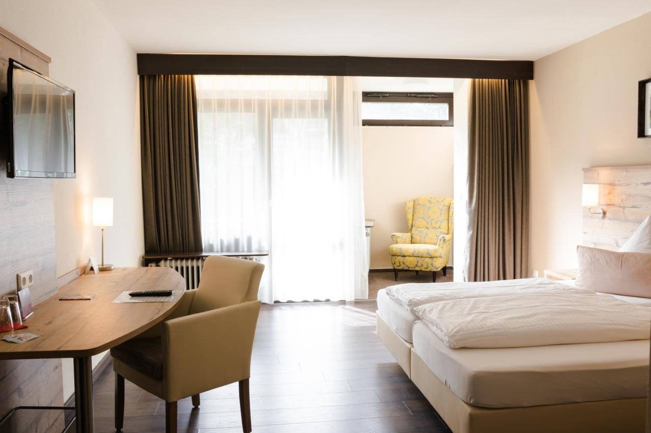 Hotel Luisenpark บัดแบร์กซาบาร์น ภายนอก รูปภาพ