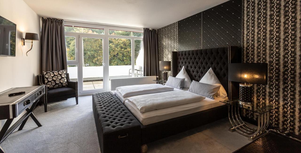 Hotel Luisenpark บัดแบร์กซาบาร์น ภายนอก รูปภาพ