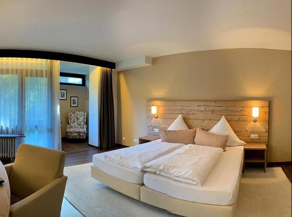 Hotel Luisenpark บัดแบร์กซาบาร์น ภายนอก รูปภาพ